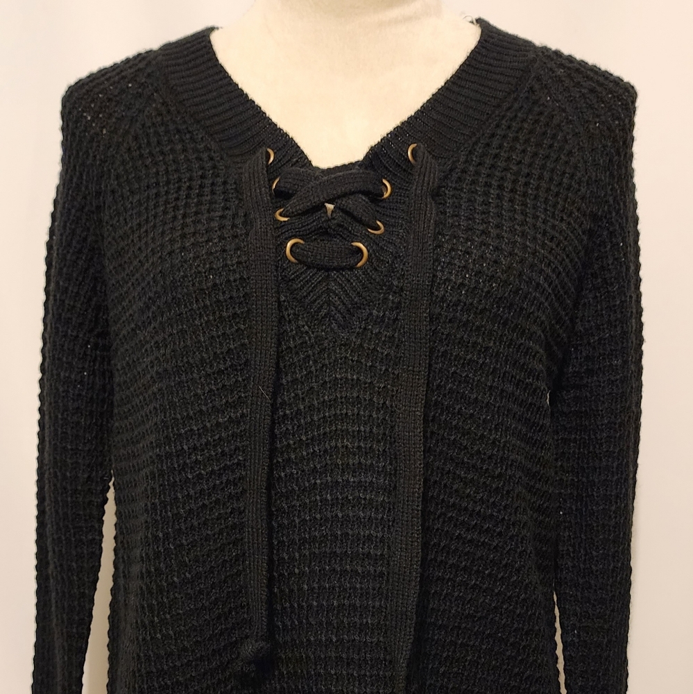 It's our time tie up sweater - Picture 10 of 10